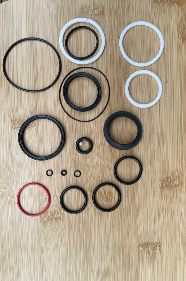 RockShox, Deluxe Air Can/Damper Seal Kit, Black, 1 set